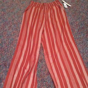 Gorgeous High Waist, Wide Leg Pants. NWT